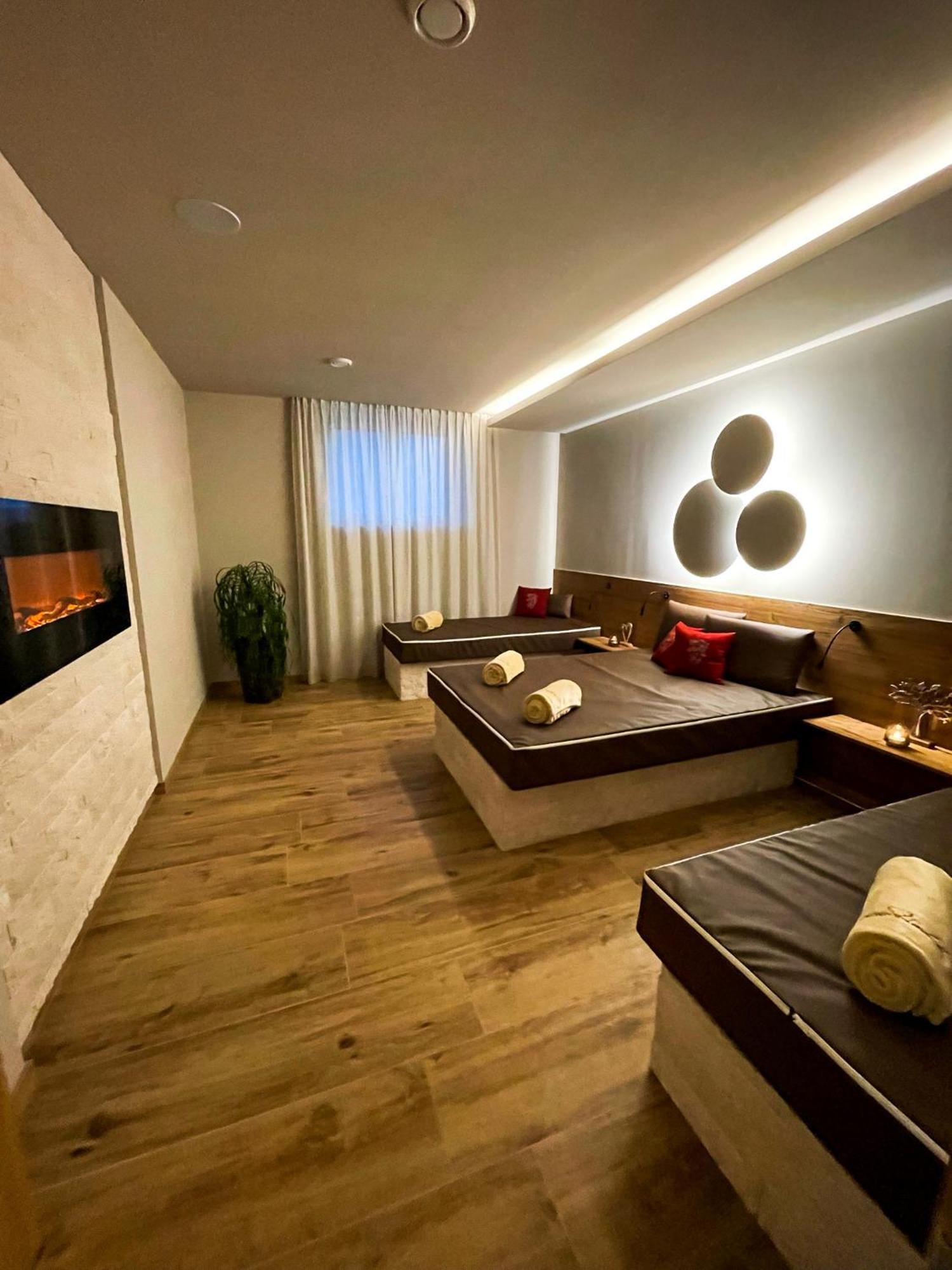 Schoenis-Landhotel Бад-Миттерндорф Экстерьер фото